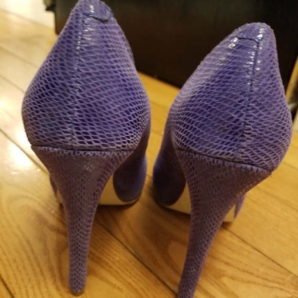 Shoes - Picture 3 of 3